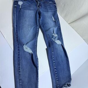 Kensie Distressed Denim Skinny Jeans